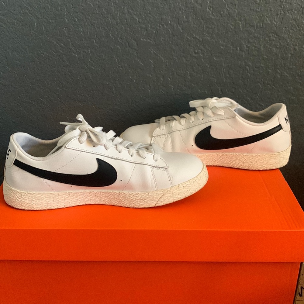 Nike shoes